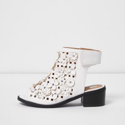 Girls white flower laser cut shoe boots